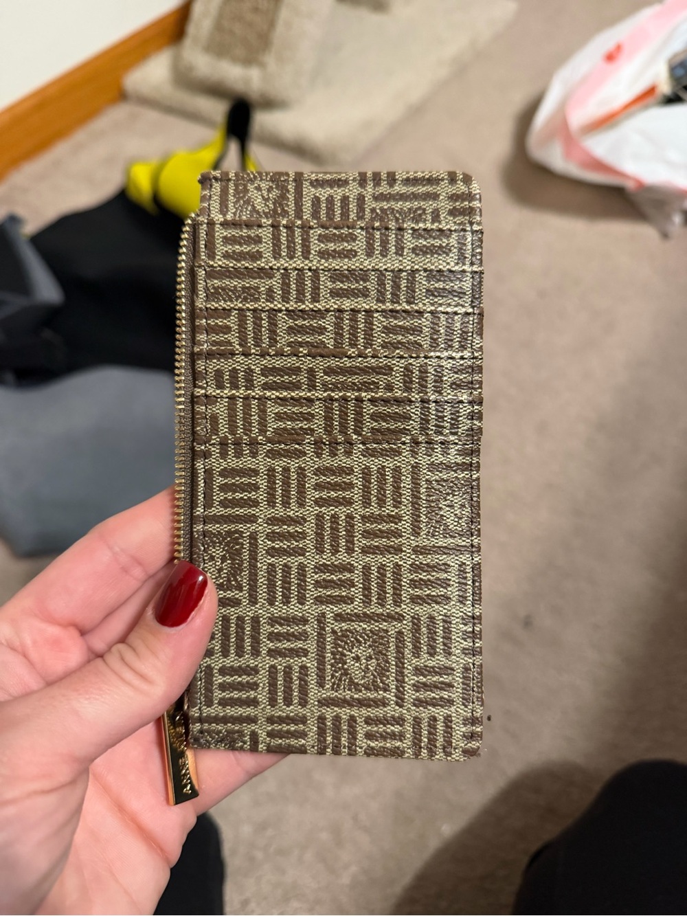 Source Unknown Brown Patterned Zip Card Holder